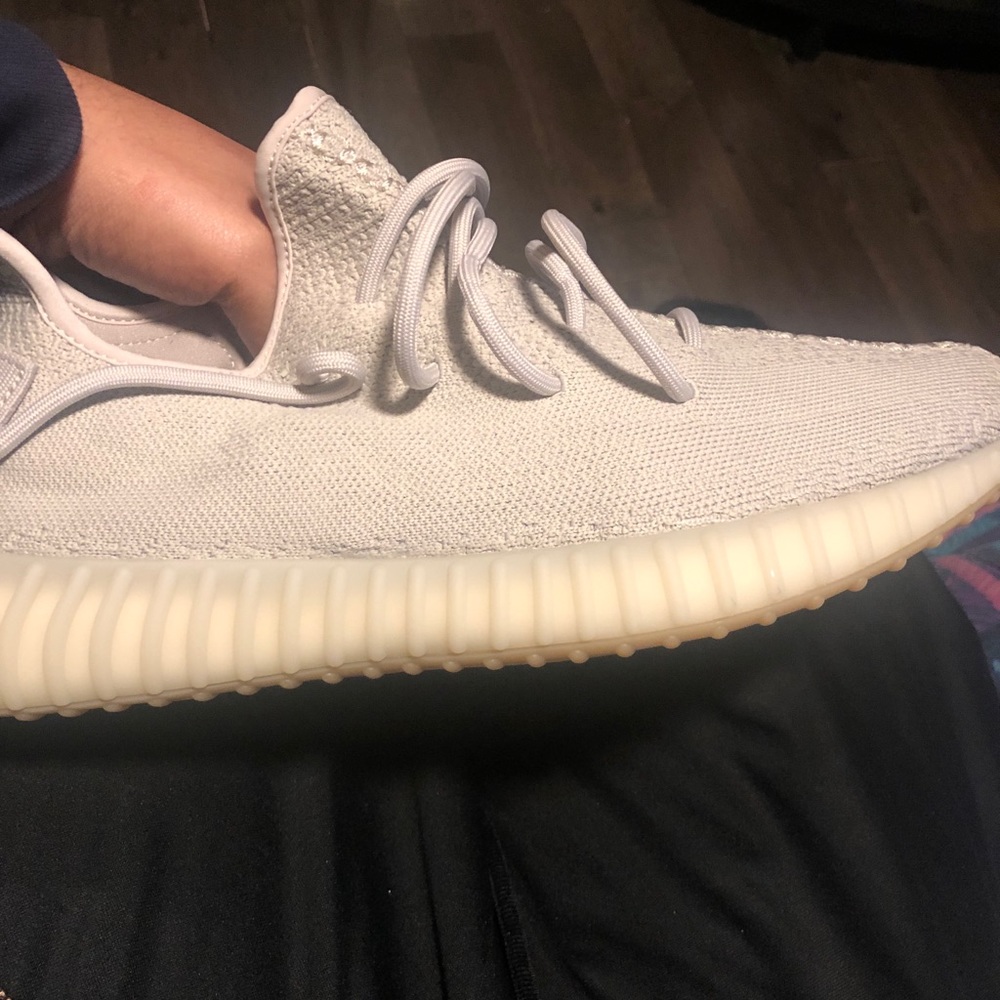 Sesame yeezys